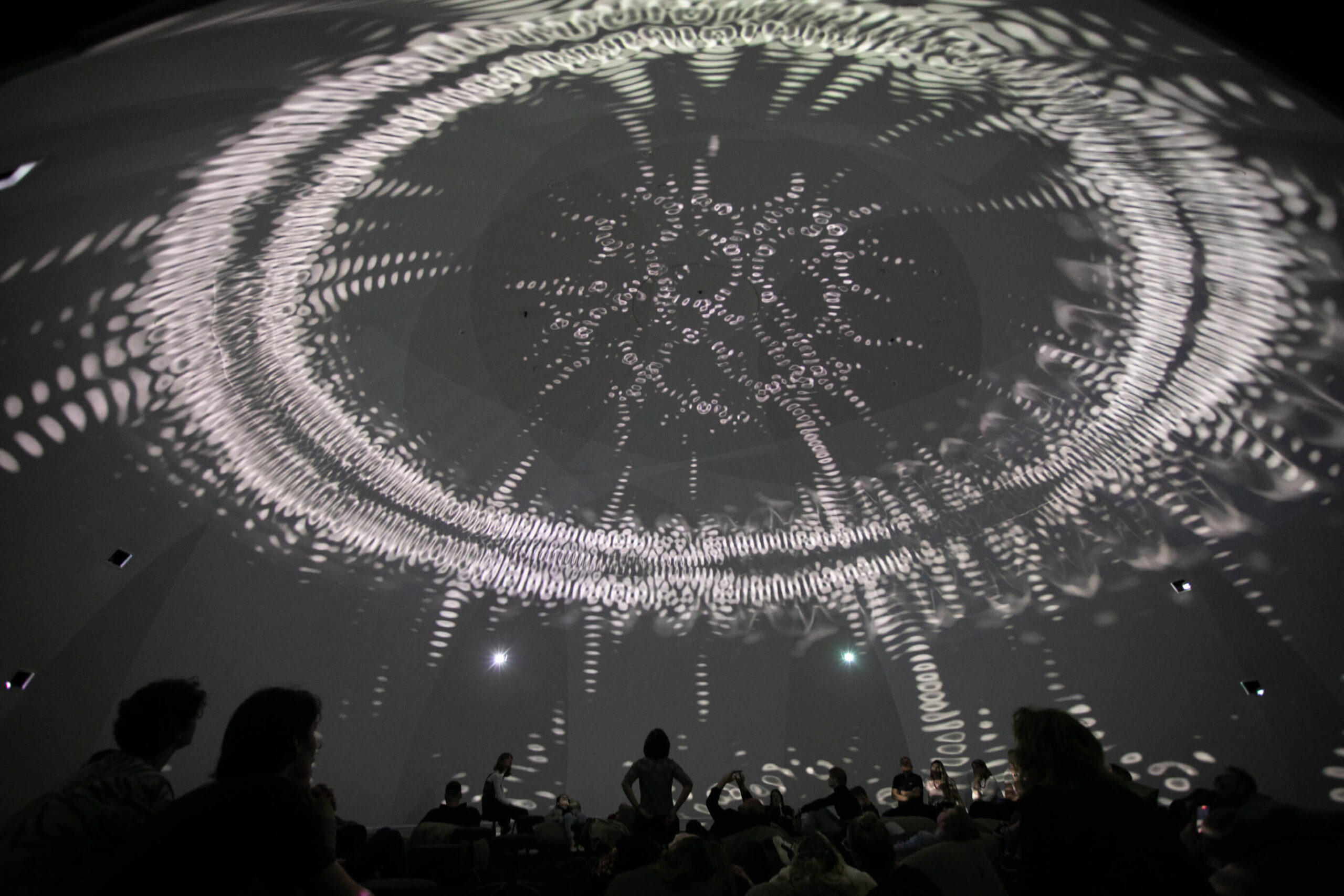 GLOWING BULBS_ Resonautica